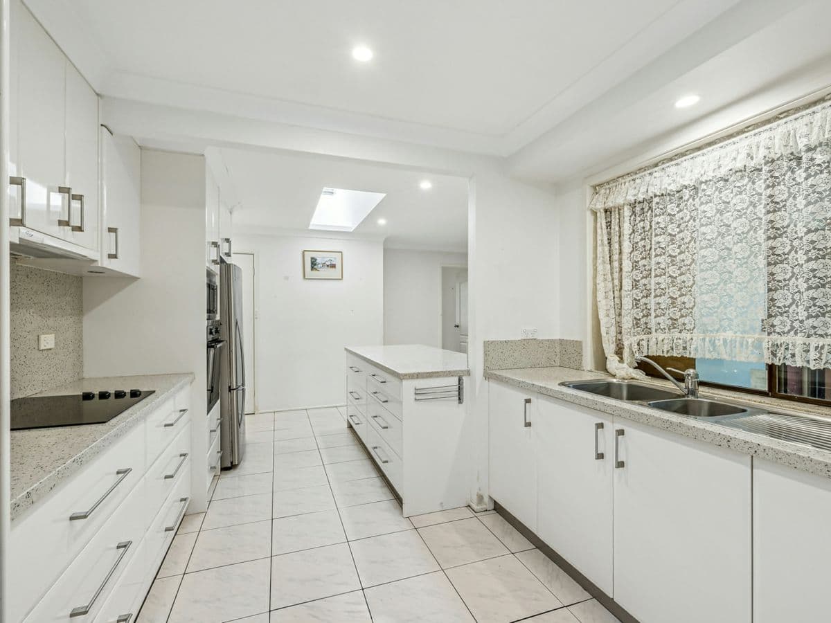 6 Muriel Street, FAULCONBRIDGE, Faulconbridge - Thumbnail 3
