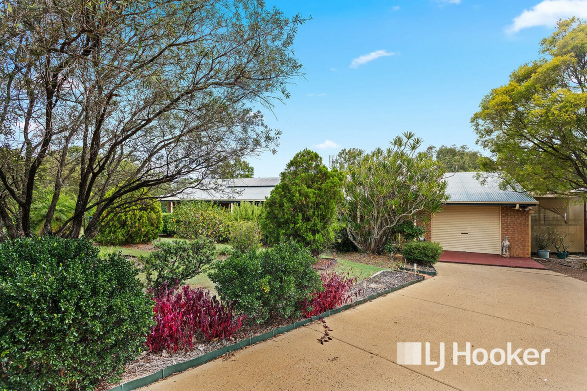 15 Raymont Drive, Glenore Grove, Glenore Grove - Image 1