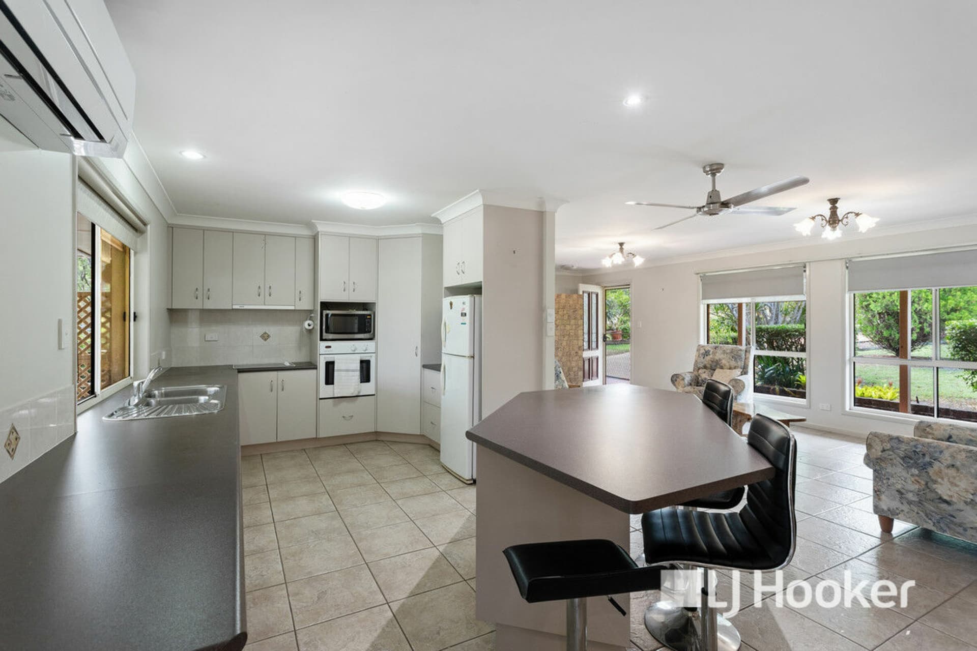 15 Raymont Drive, Glenore Grove, Glenore Grove - Thumbnail 3