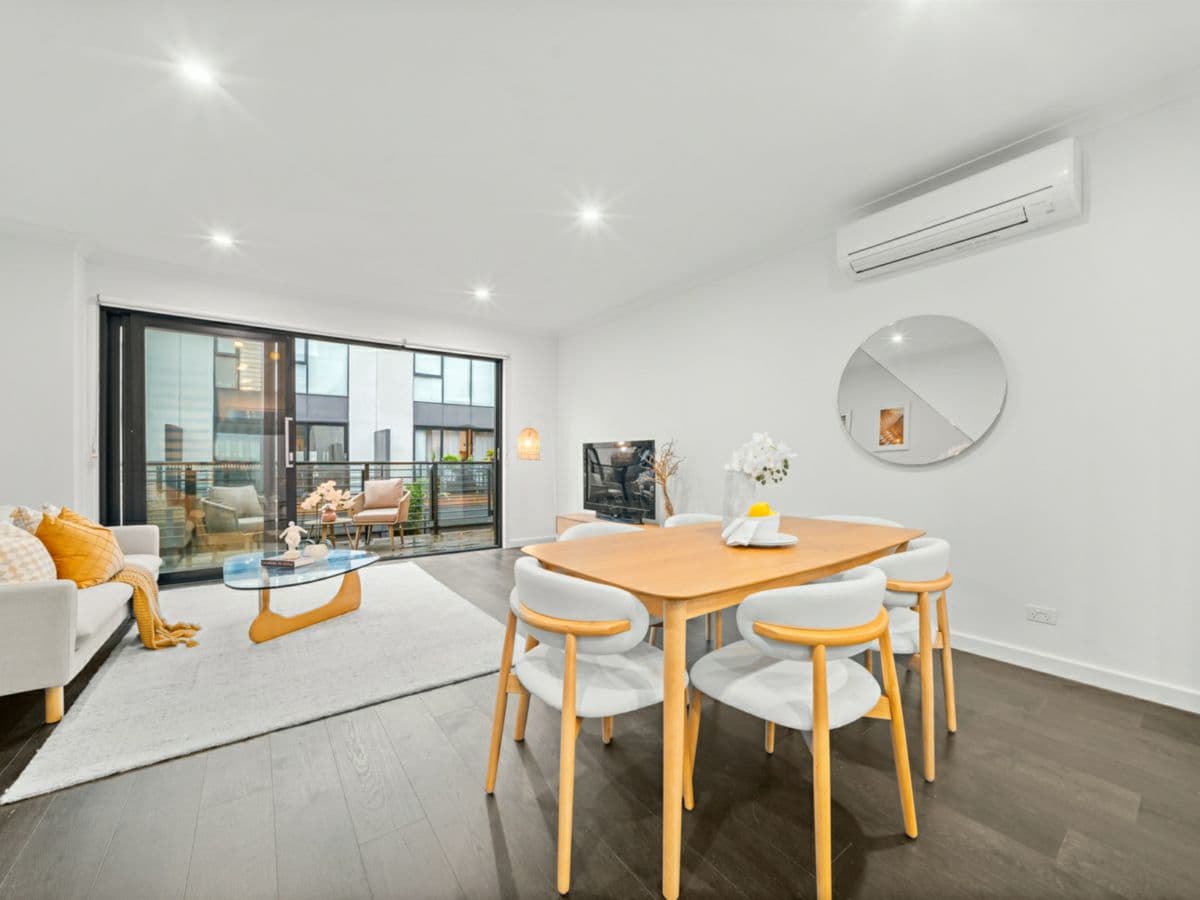 14 Quinn Road, PORT MELBOURNE, Port Melbourne - Thumbnail 2