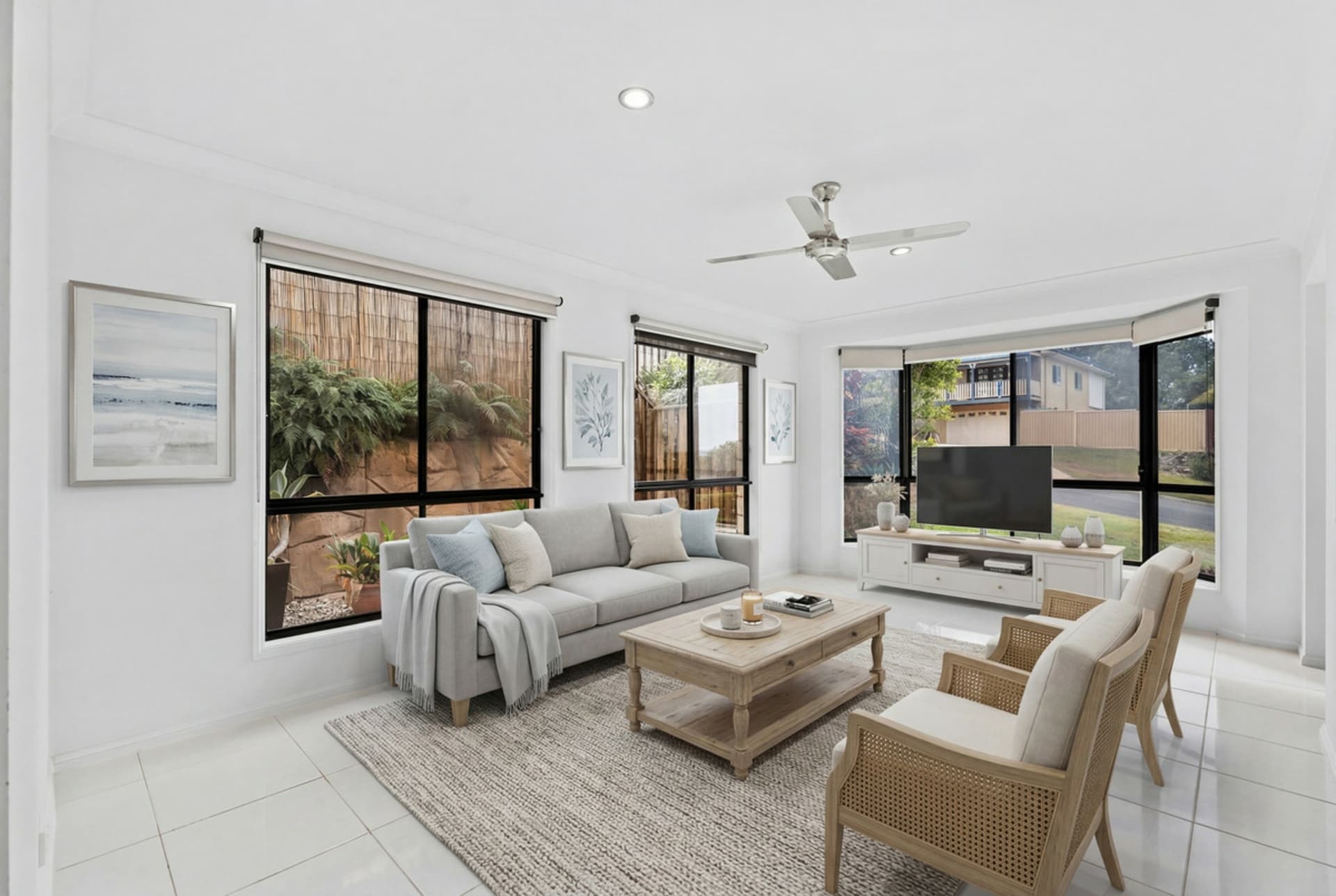 22 Pago Terrace, Pacific Pines, Pacific Pines - Thumbnail 3
