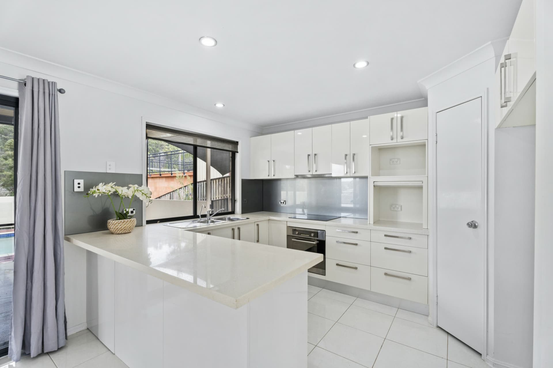 22 Pago Terrace, Pacific Pines, Pacific Pines - Thumbnail 7
