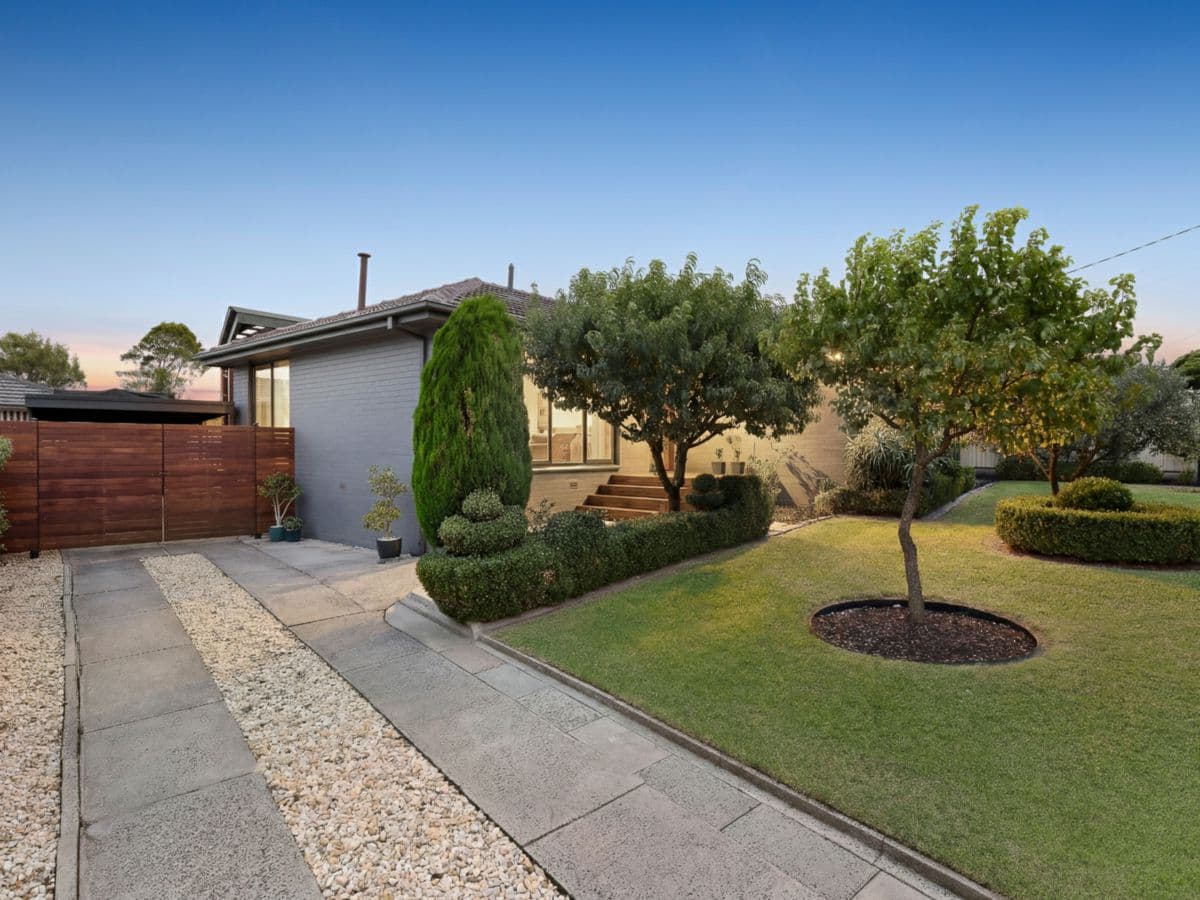 17 Monash Crescent, CLAYTON SOUTH, Clayton South - Image 1