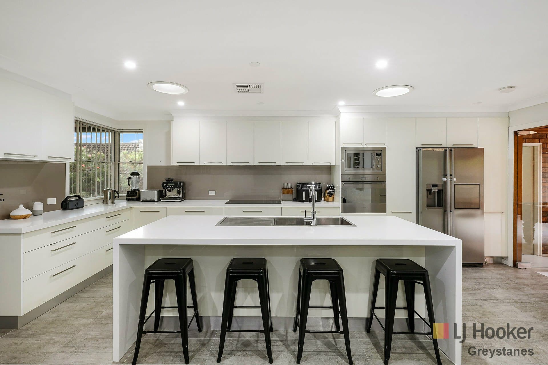 8 Whalans Road, Greystanes, Greystanes - Thumbnail 2