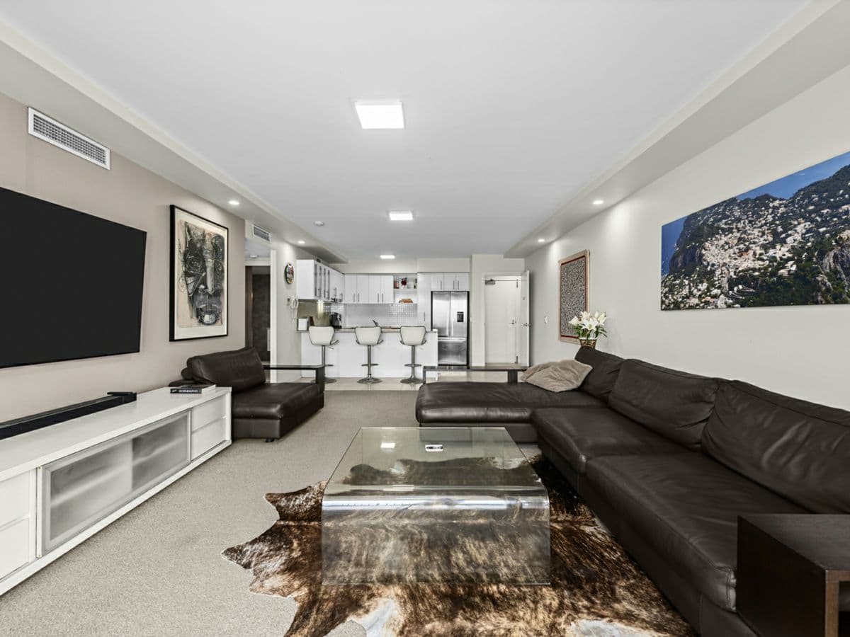 8433 Magnolia Drive East, HOPE ISLAND, Hope Island - Thumbnail 8