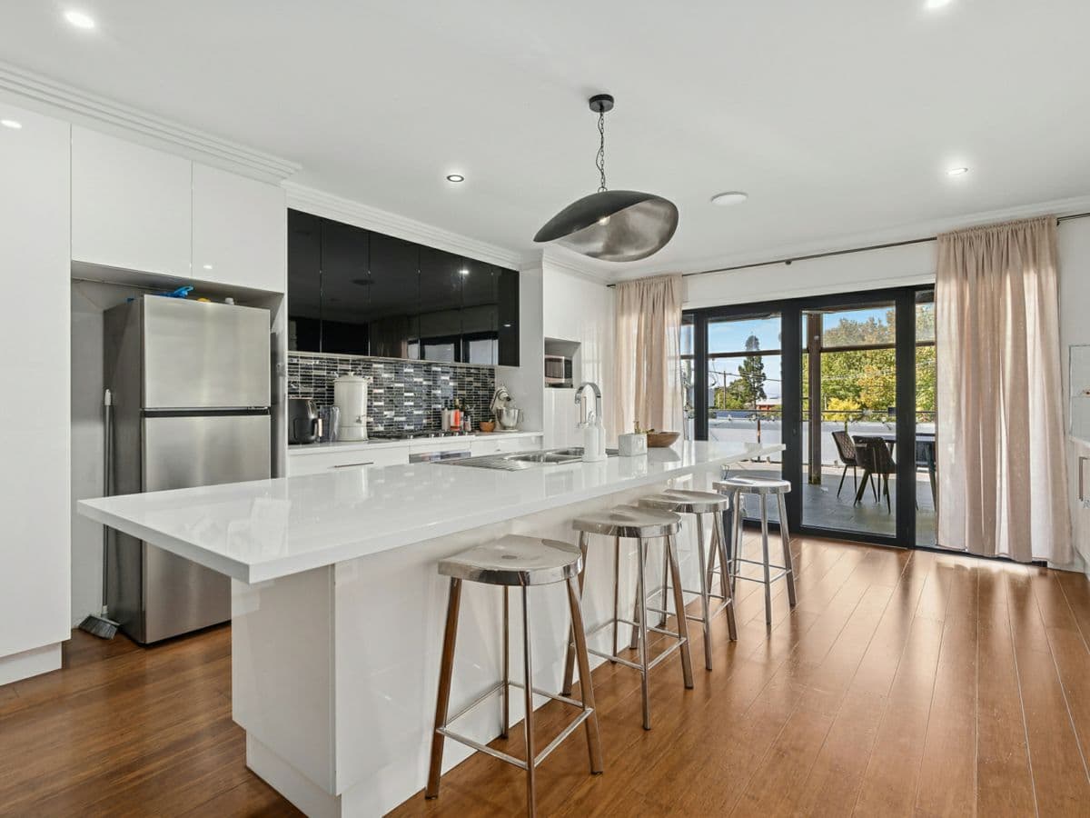 80 Pine Avenue, LEETON, Leeton - Thumbnail 4