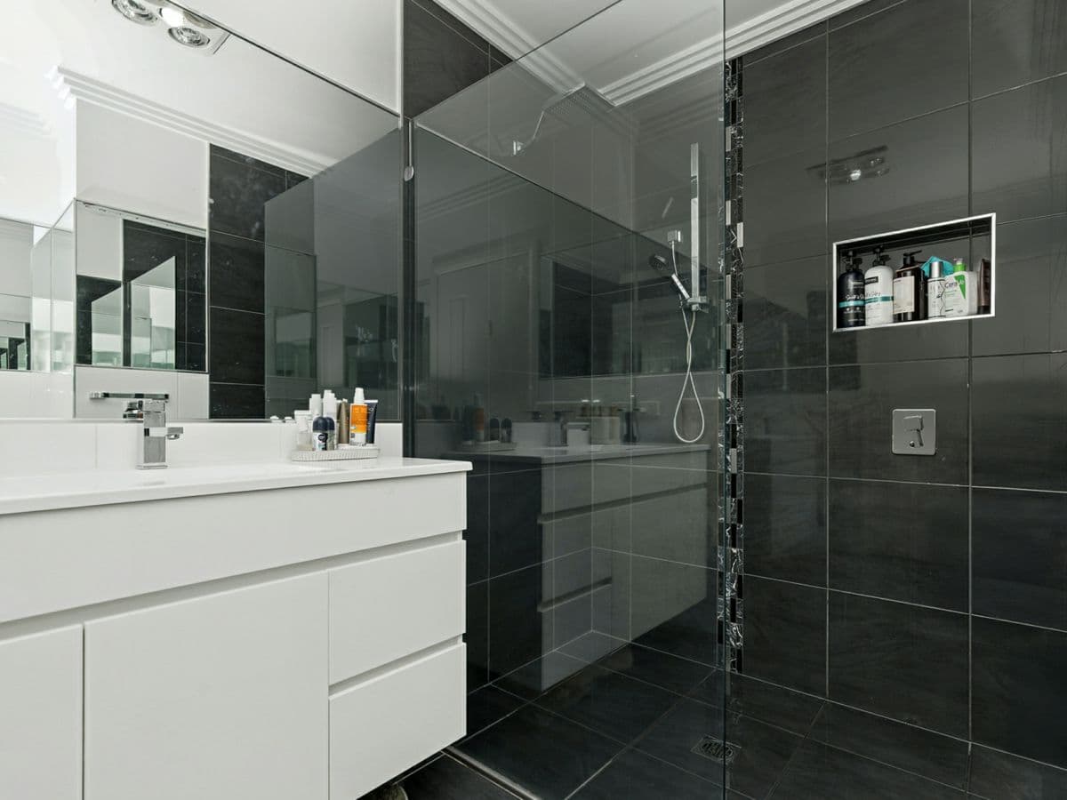 80 Pine Avenue, LEETON, Leeton - Thumbnail 8