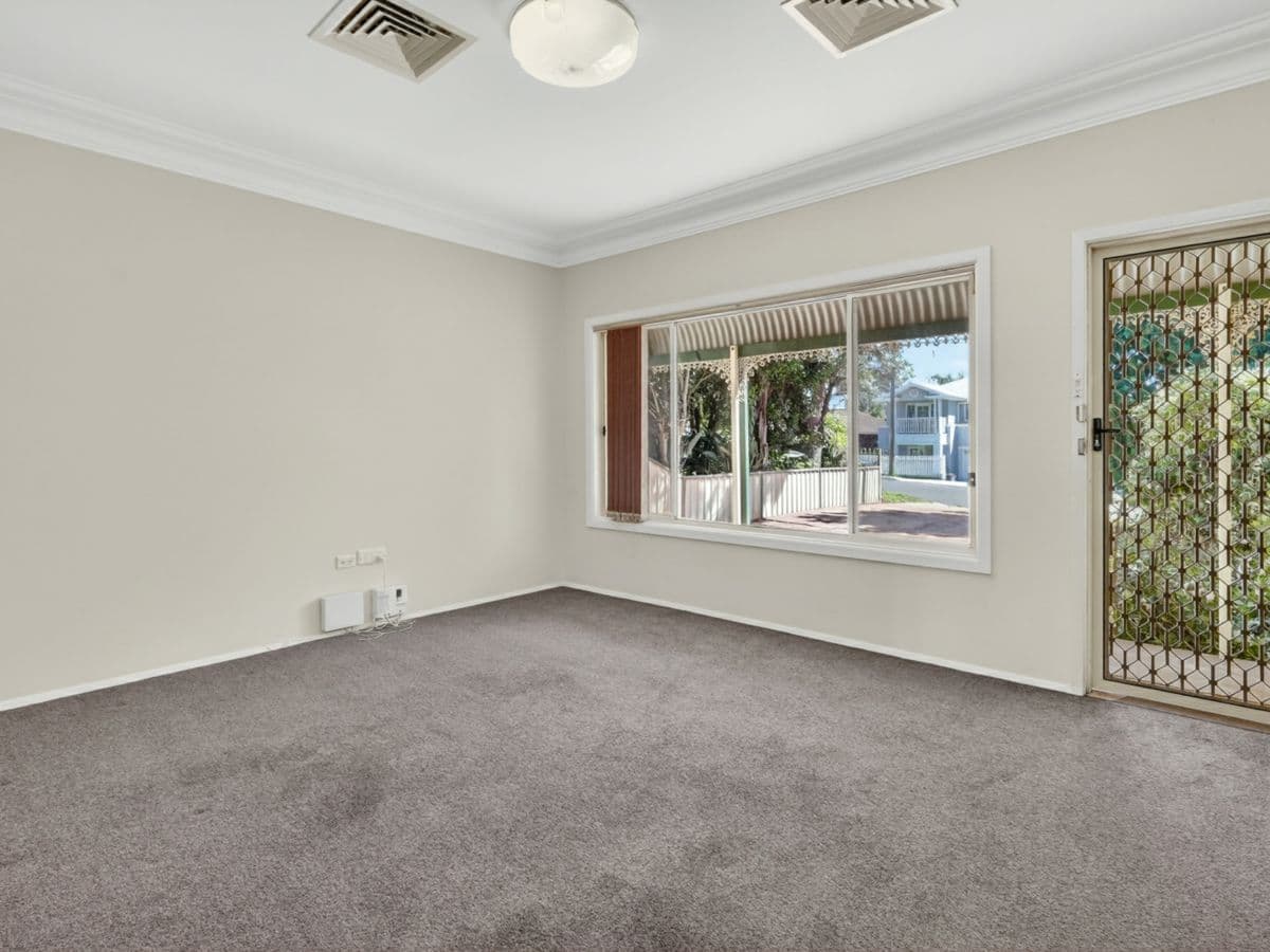 85 Mort Street, BLACKTOWN, Blacktown - Thumbnail 2