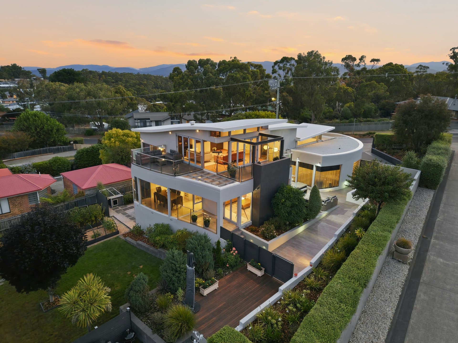 71 Burwood Drive, Blackmans Bay, Blackmans Bay - Thumbnail 5
