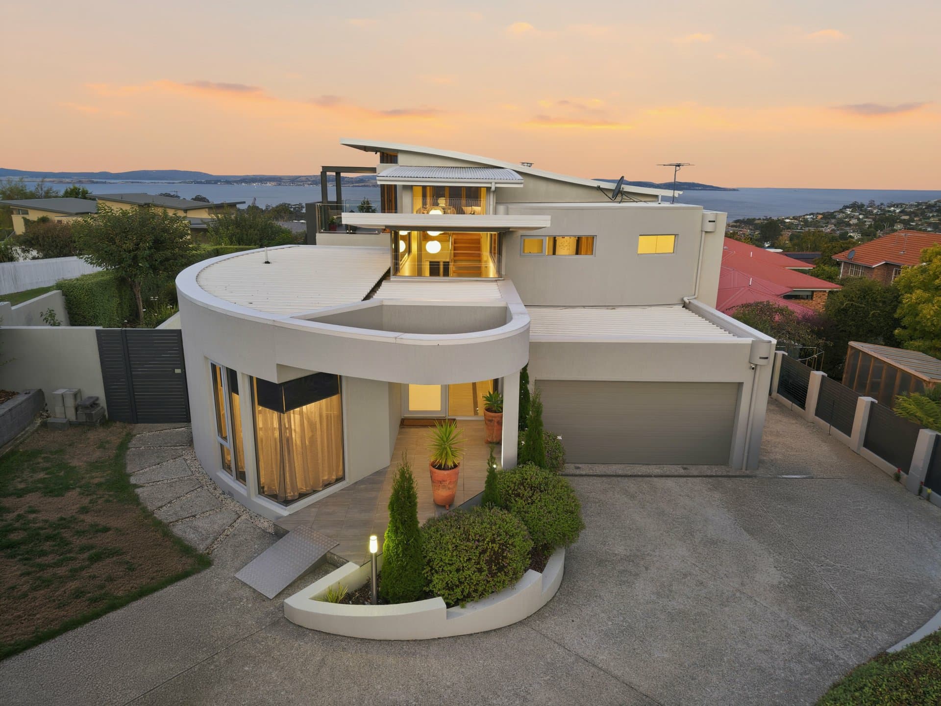 71 Burwood Drive, Blackmans Bay, Blackmans Bay - Thumbnail 6