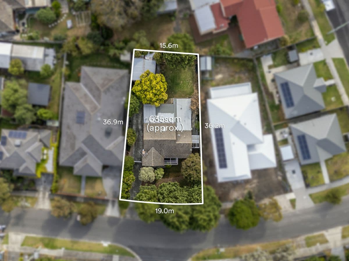 32 Wilkinson Crescent, BELLFIELD, Bellfield - Image 1