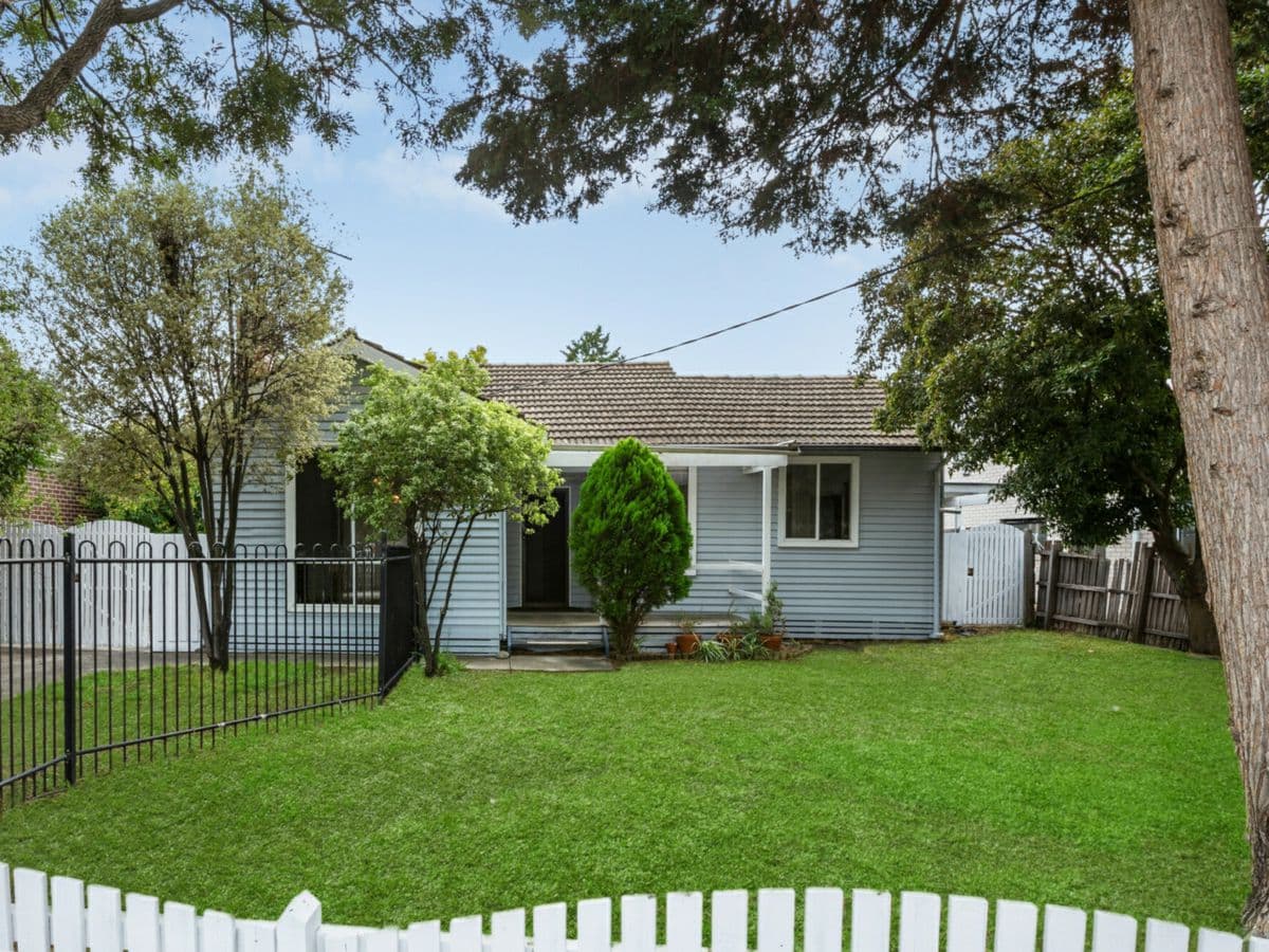 32 Wilkinson Crescent, BELLFIELD, Bellfield - Thumbnail 3