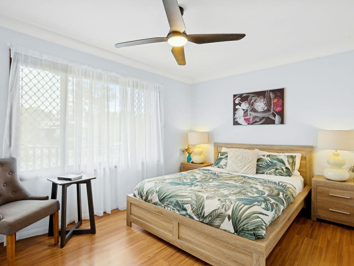 8 Campbell Parade, MANNERING PARK, Mannering Park - Thumbnail 4
