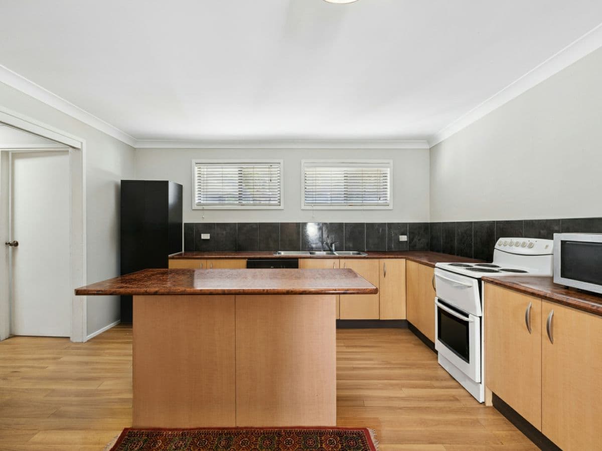 4 Hillcrest Avenue, TACOMA, Tacoma - Thumbnail 3