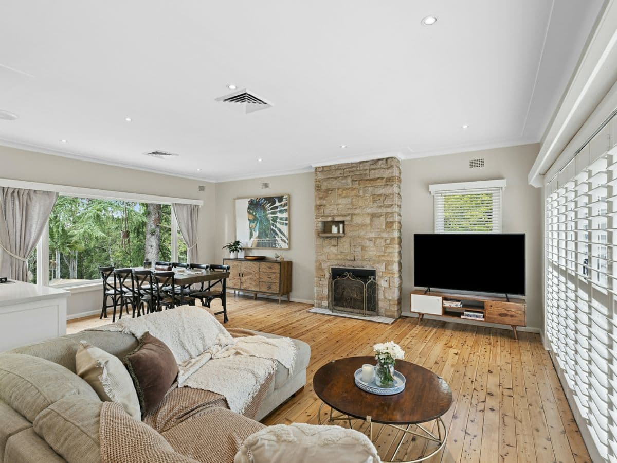 7 Hawkesbury Road, SPRINGWOOD, Springwood - Thumbnail 2