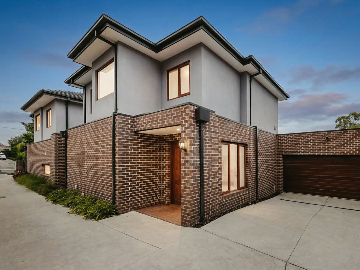 2/34 Greenwood Street, BURWOOD, Burwood - Image 1