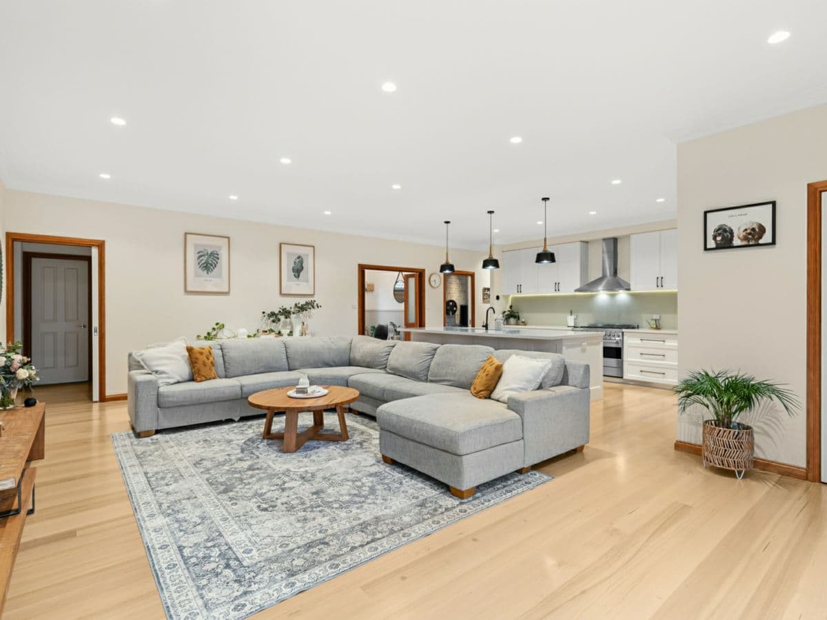 10 Meridian Court, LANGWARRIN, Langwarrin - Thumbnail 6
