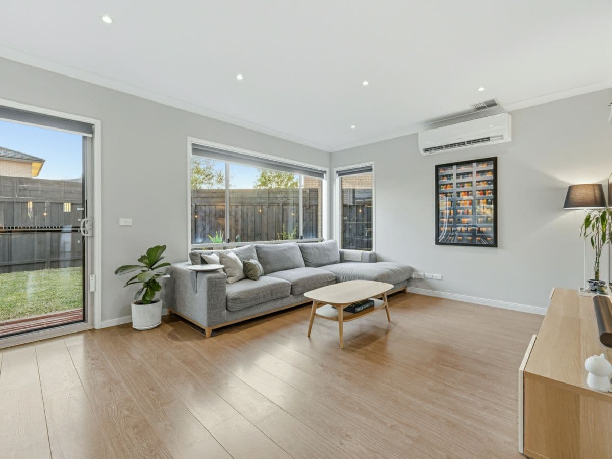 28 Havenstone Drive, KEYSBOROUGH, Keysborough - Thumbnail 2