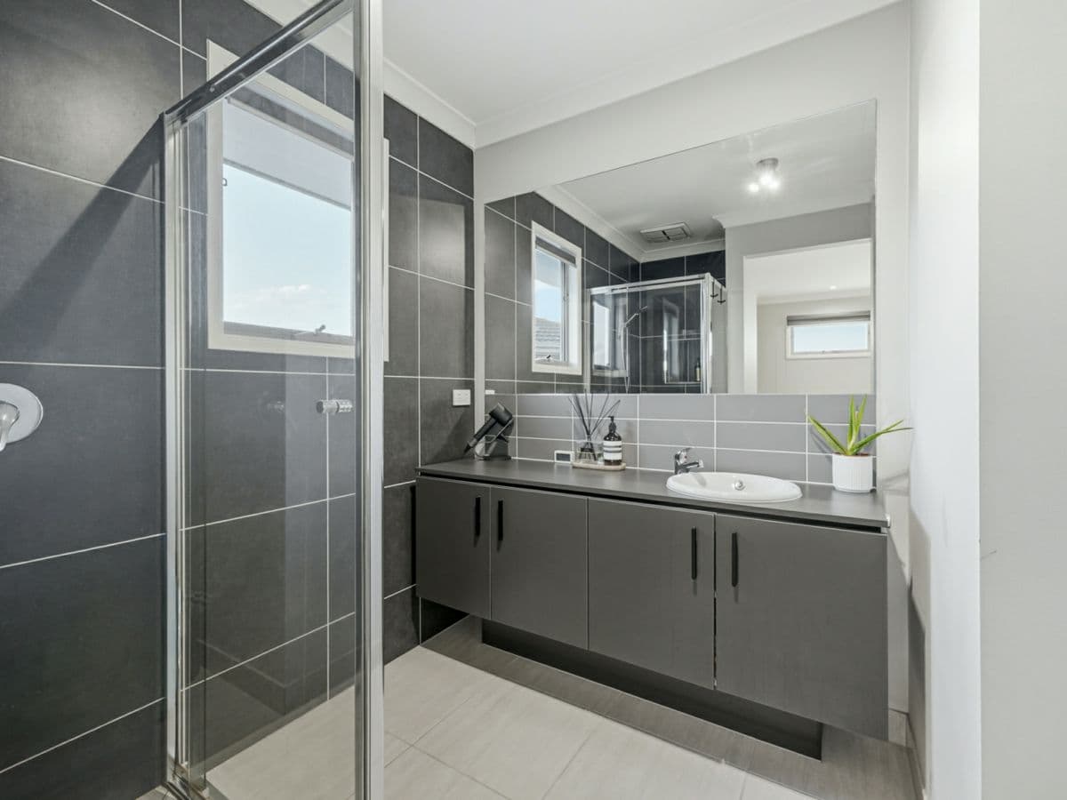 28 Havenstone Drive, KEYSBOROUGH, Keysborough - Thumbnail 7
