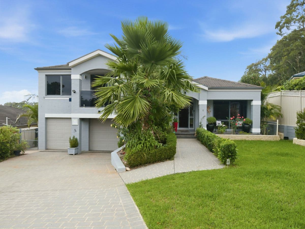 5 Luks Way, BATEHAVEN, Batehaven - Image 1