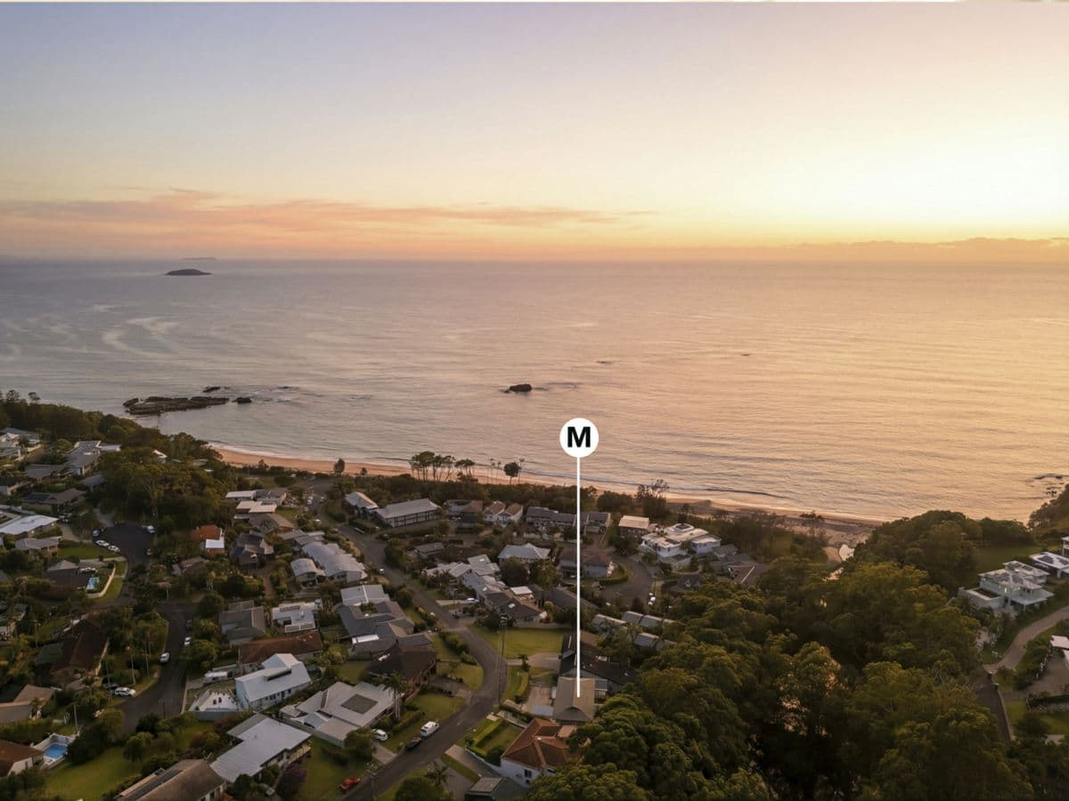 18 Sandy Beach Road, KORORA, Korora - Image 1