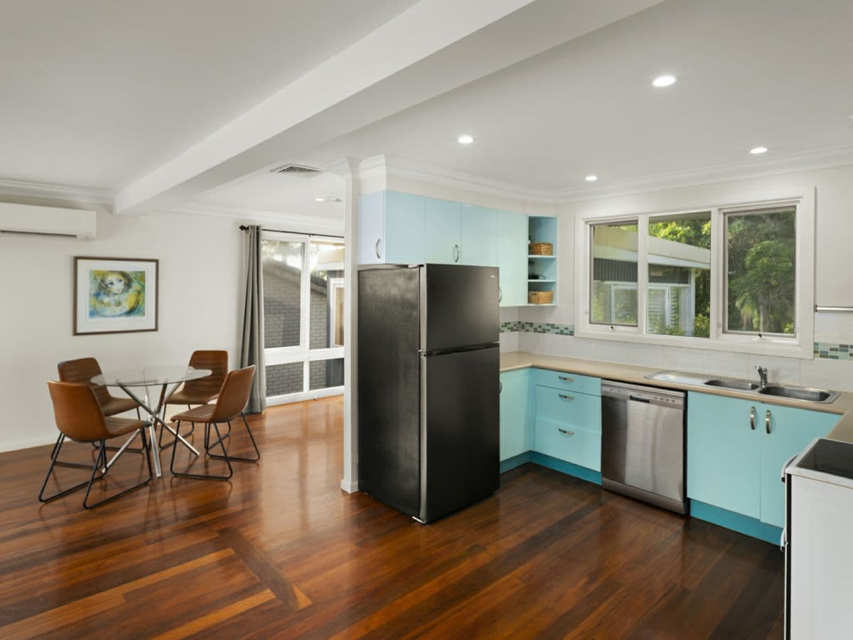18 Sandy Beach Road, KORORA, Korora - Thumbnail 5