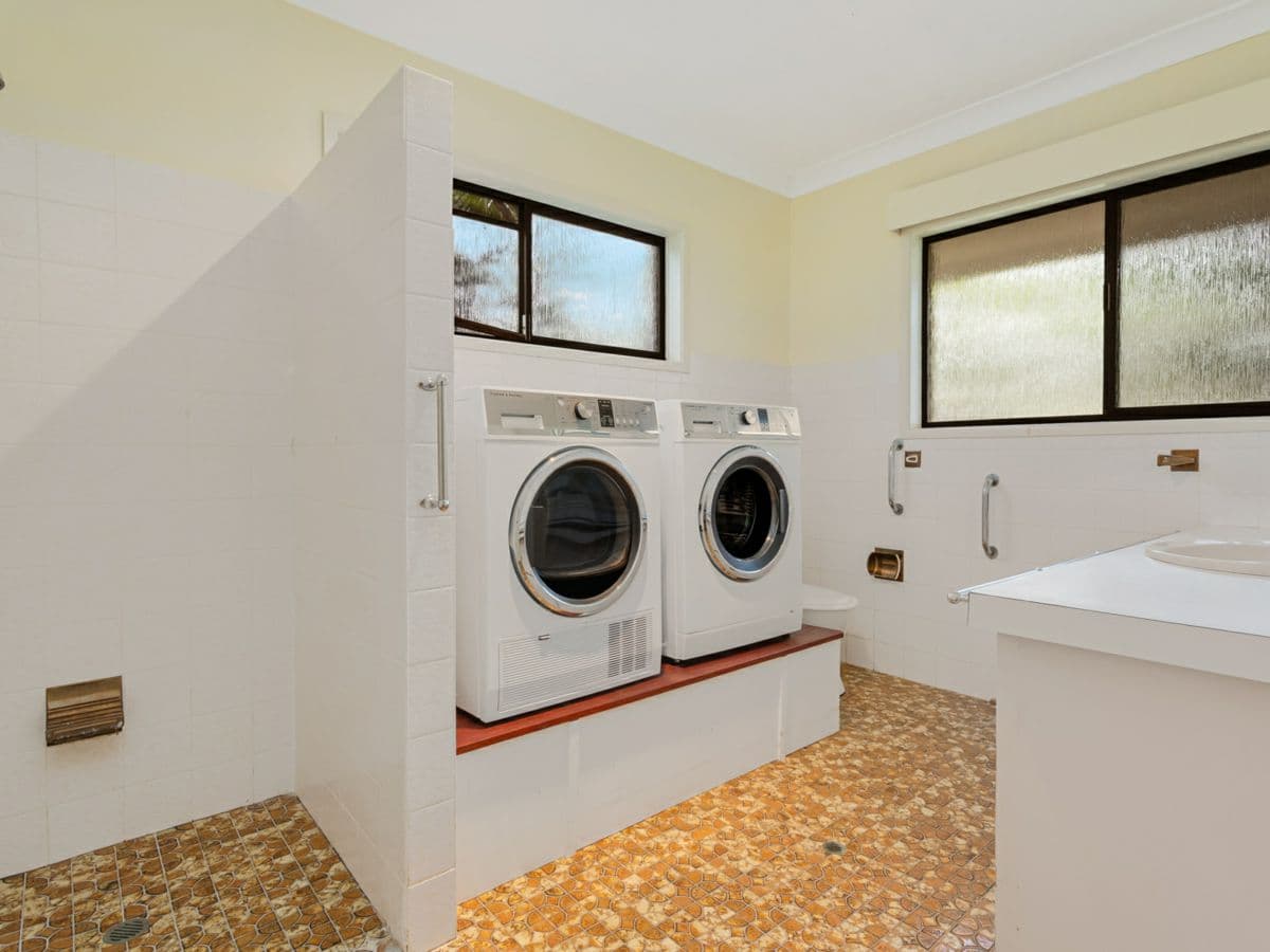 164 Tierney Drive, CURRUMBIN WATERS, Currumbin Waters - Thumbnail 7