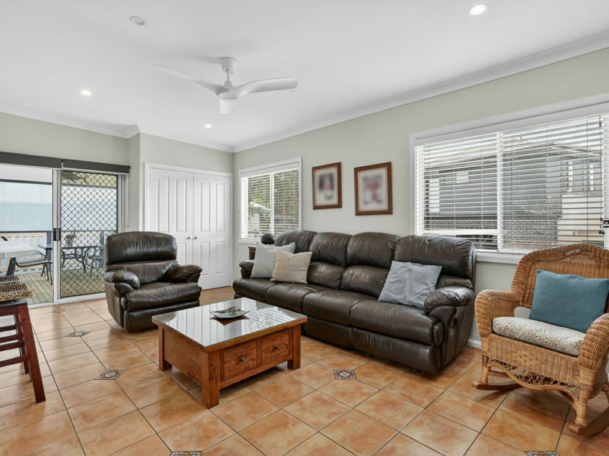 1 Adina Street, SEVEN HILLS, Seven Hills - Thumbnail 2