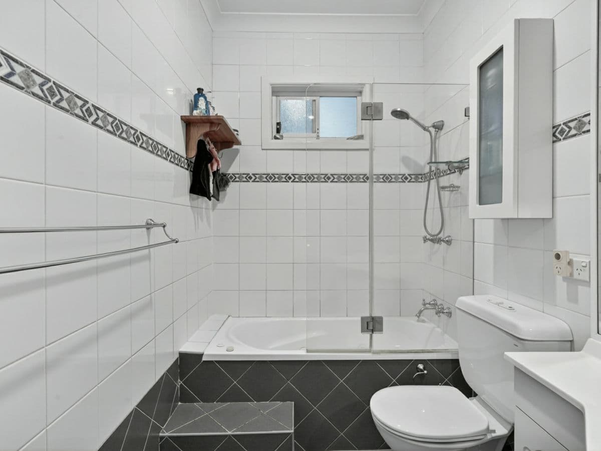 1 Adina Street, SEVEN HILLS, Seven Hills - Thumbnail 8
