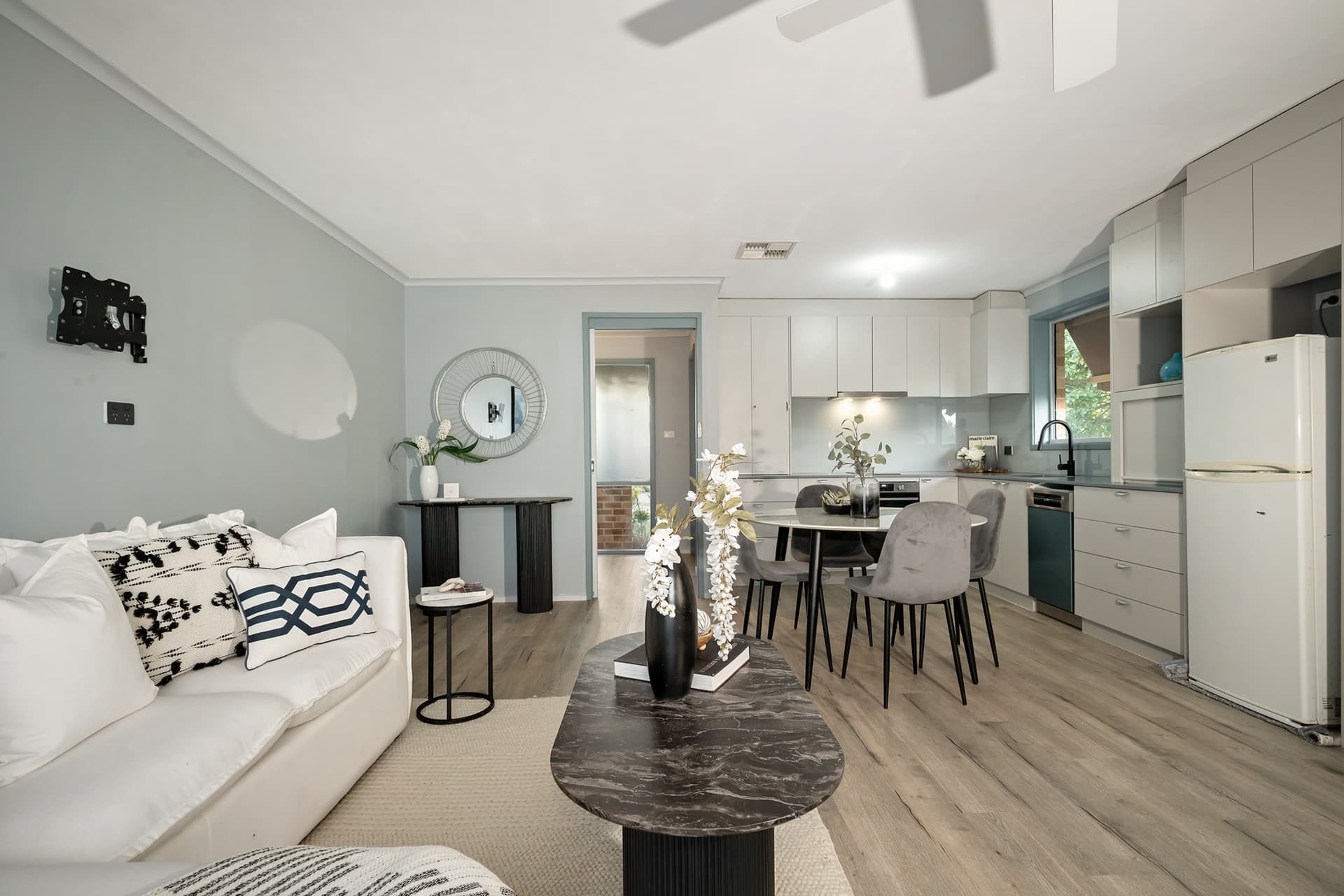 27 Magenta Square, Amaroo, Amaroo - Thumbnail 5