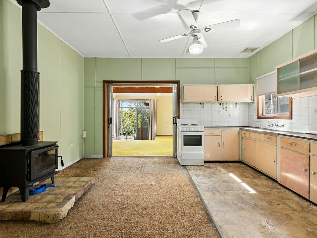 5 Dorset Road, HEATHCOTE, Heathcote - Thumbnail 6