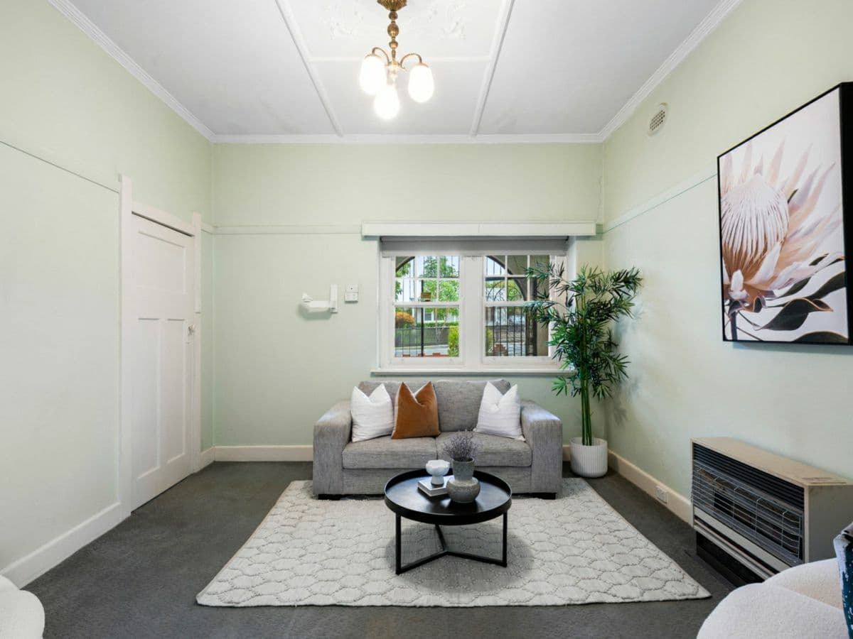 170 Atherton Road, OAKLEIGH, Oakleigh - Thumbnail 2