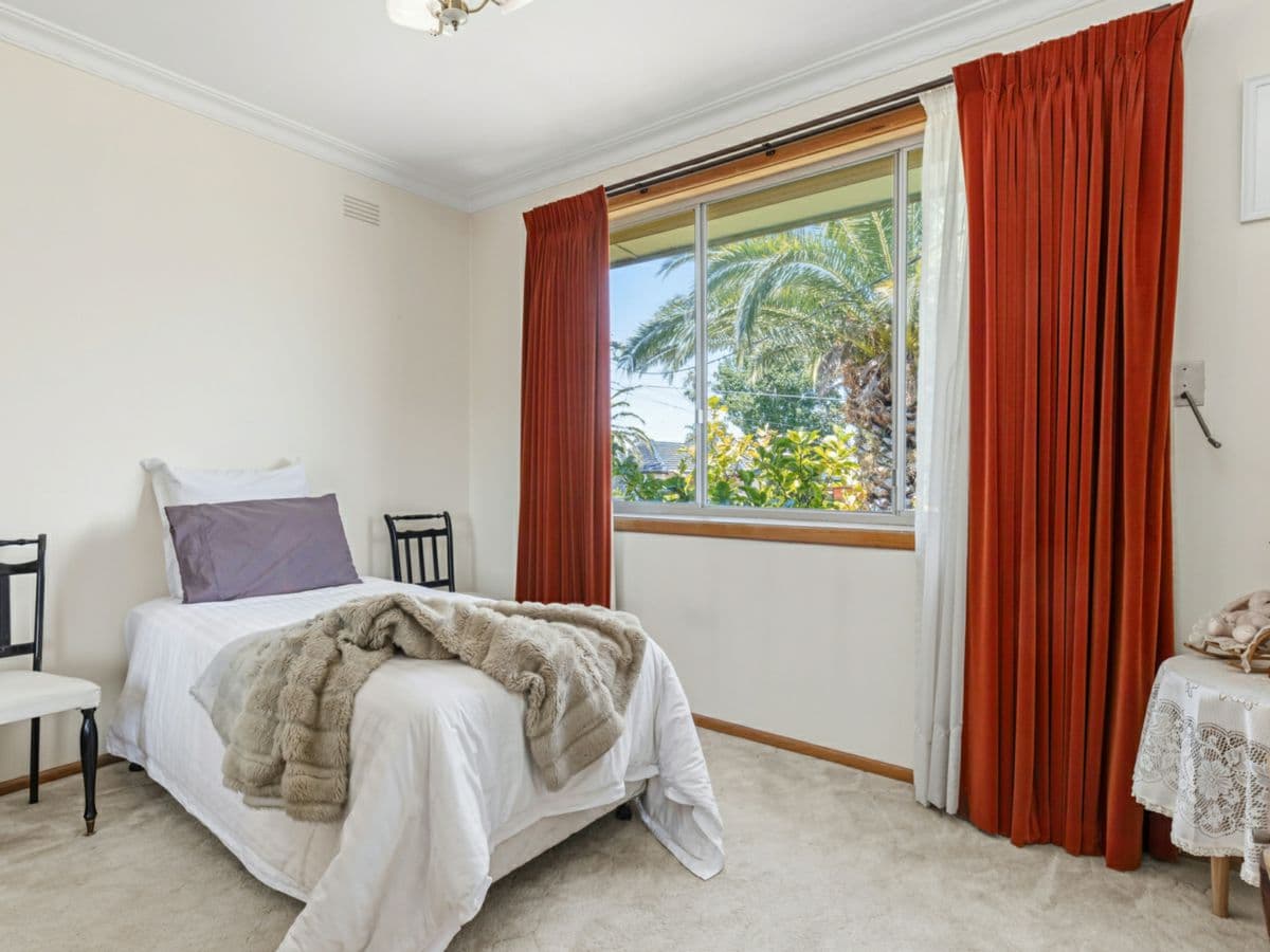 31 Glencannon Crescent, CLAYTON SOUTH, Clayton South - Thumbnail 6