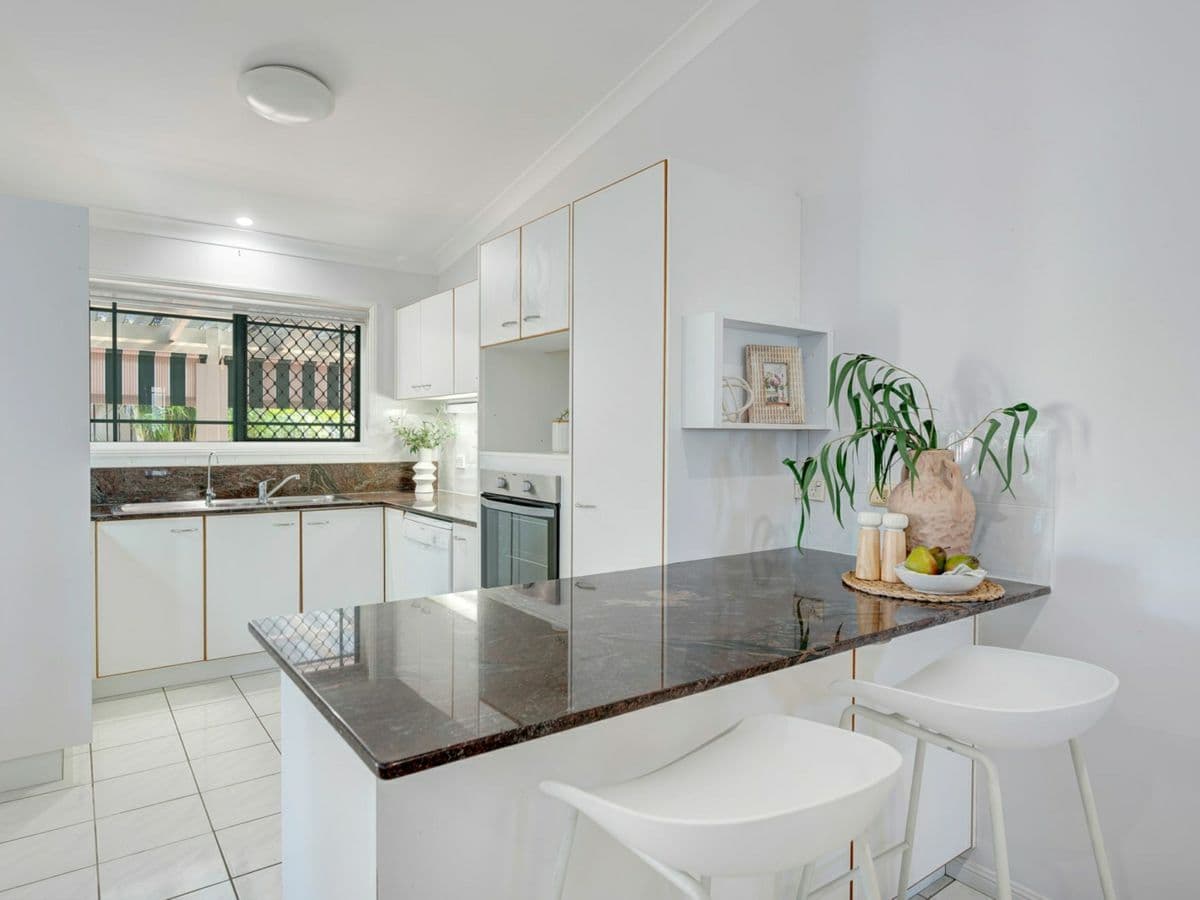 31/12 Debin Street, BRIGHTON, Brighton - Thumbnail 2