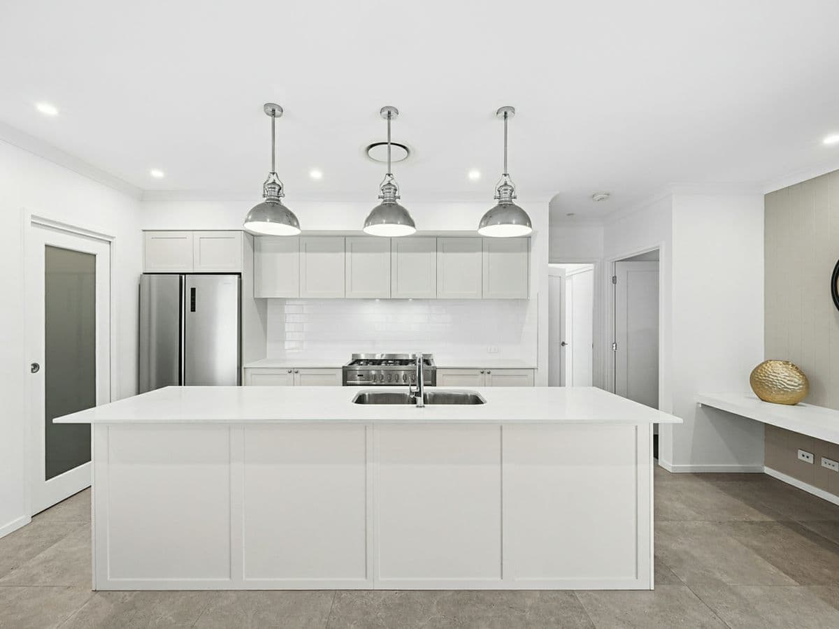 24 Virginia Road, HAMLYN TERRACE, Hamlyn Terrace - Thumbnail 2