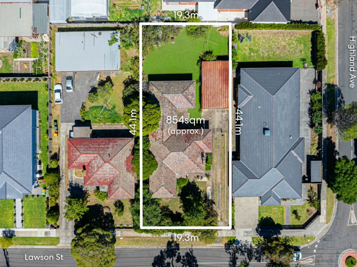 34 Lawson Street, OAKLEIGH EAST, Oakleigh East - Thumbnail 2