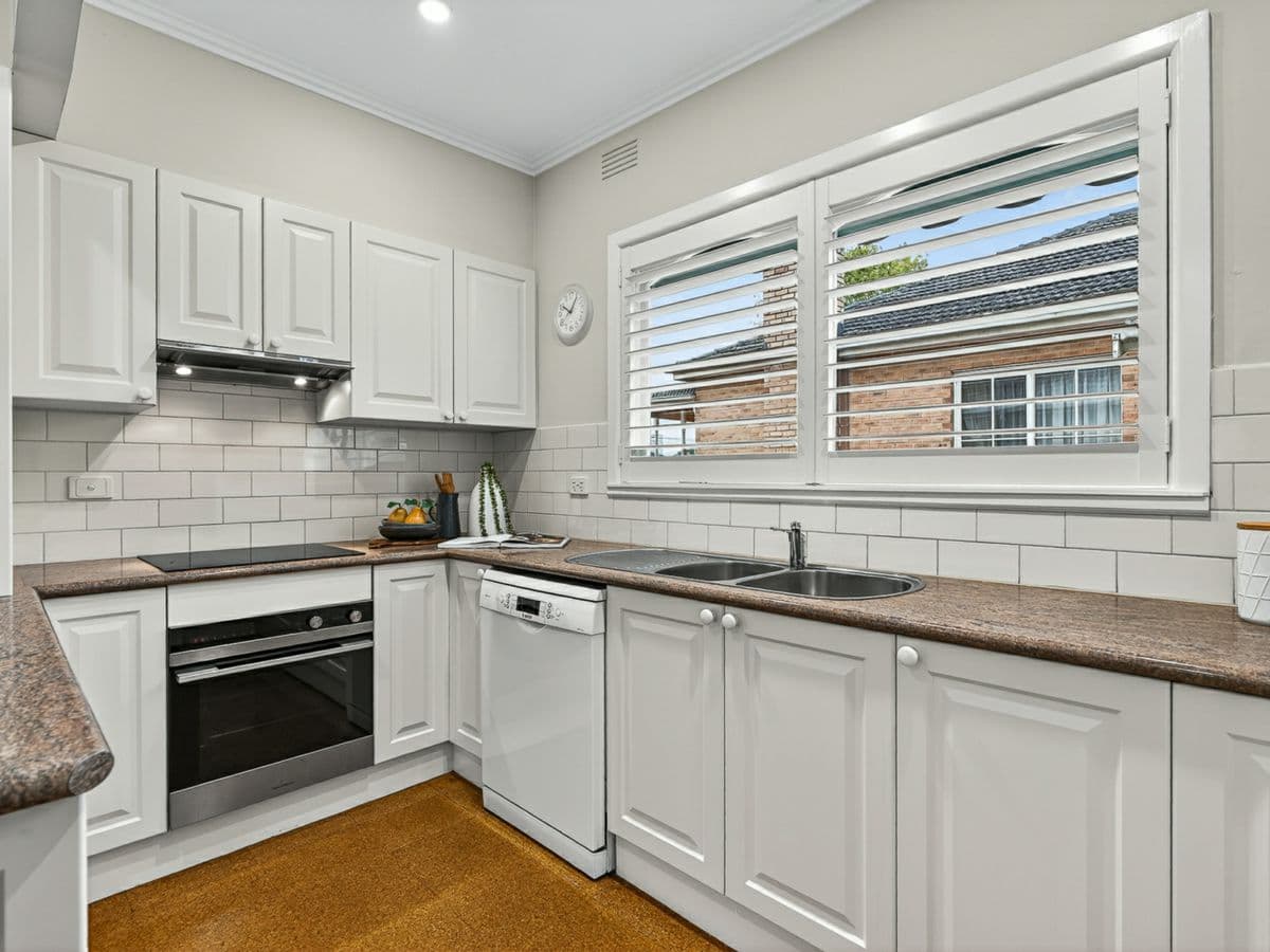 7 Barker Street, BLACKBURN SOUTH, Blackburn South - Thumbnail 4