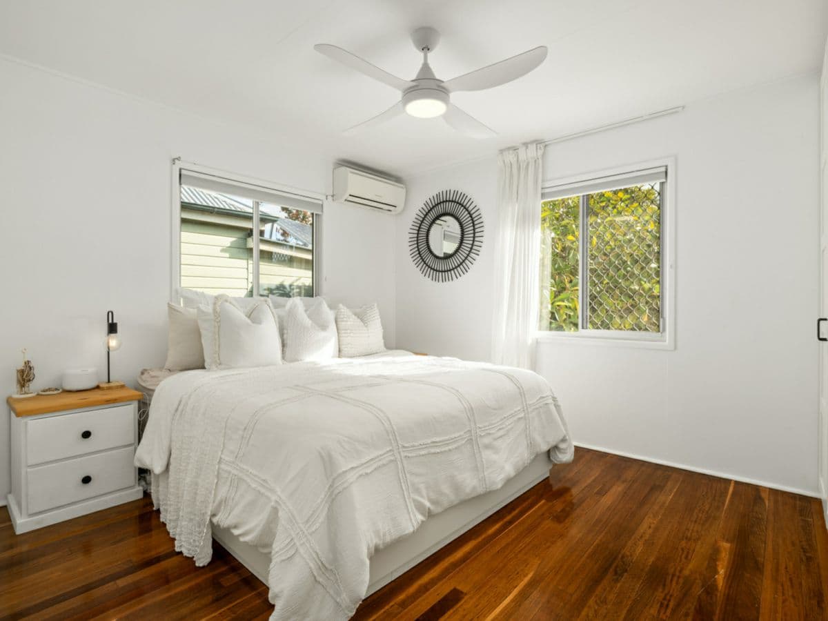 340 Tingal Road, WYNNUM, Wynnum - Thumbnail 4