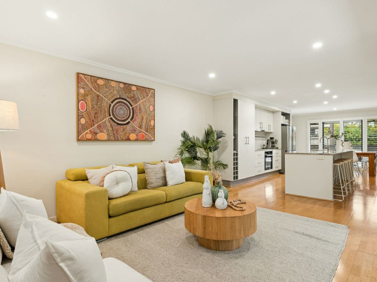 4/9 Baringa Street, MORNINGSIDE, Morningside - Image 1