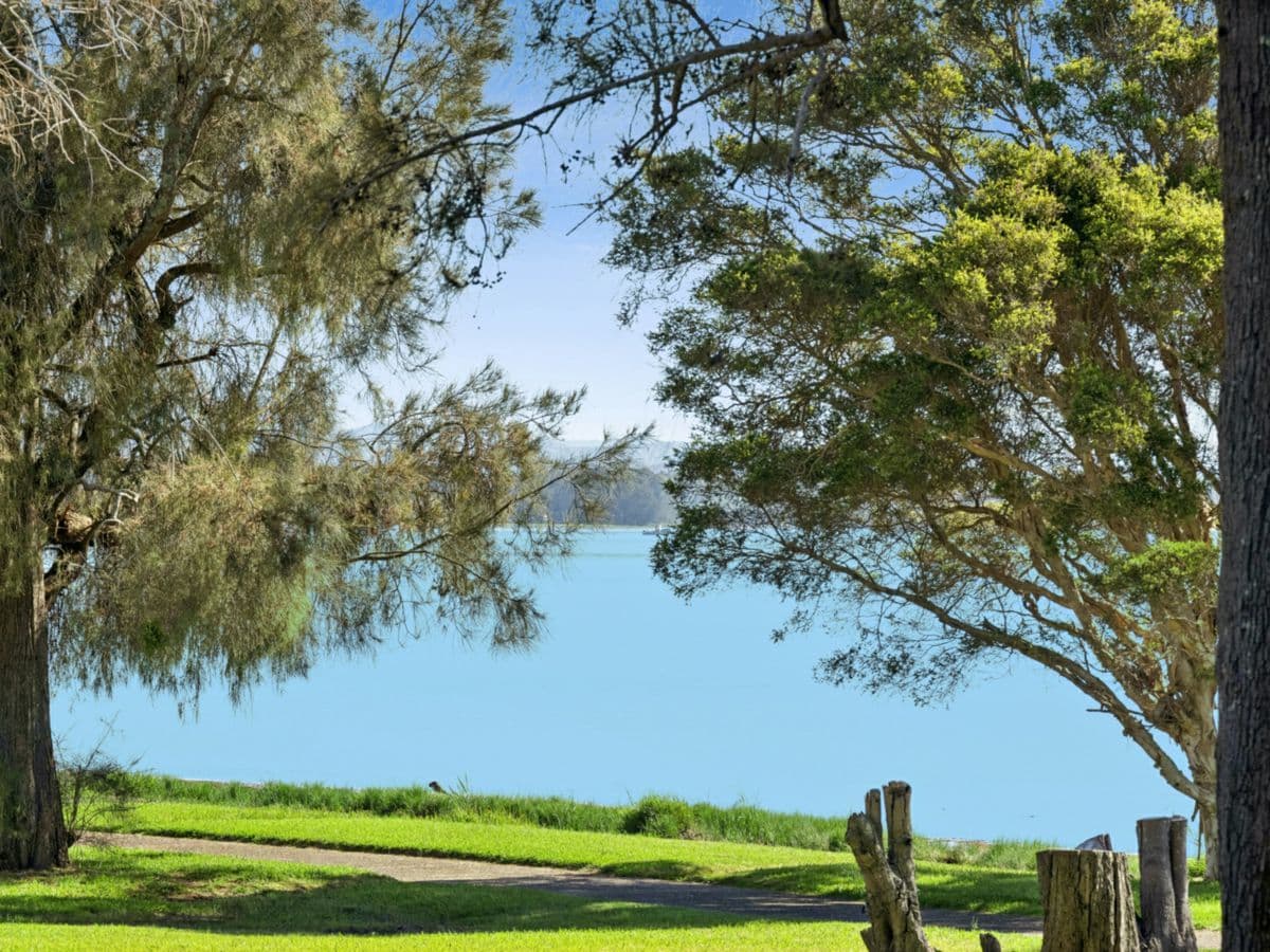 65 Lakedge Avenue, BERKELEY VALE, Berkeley Vale - Thumbnail 8