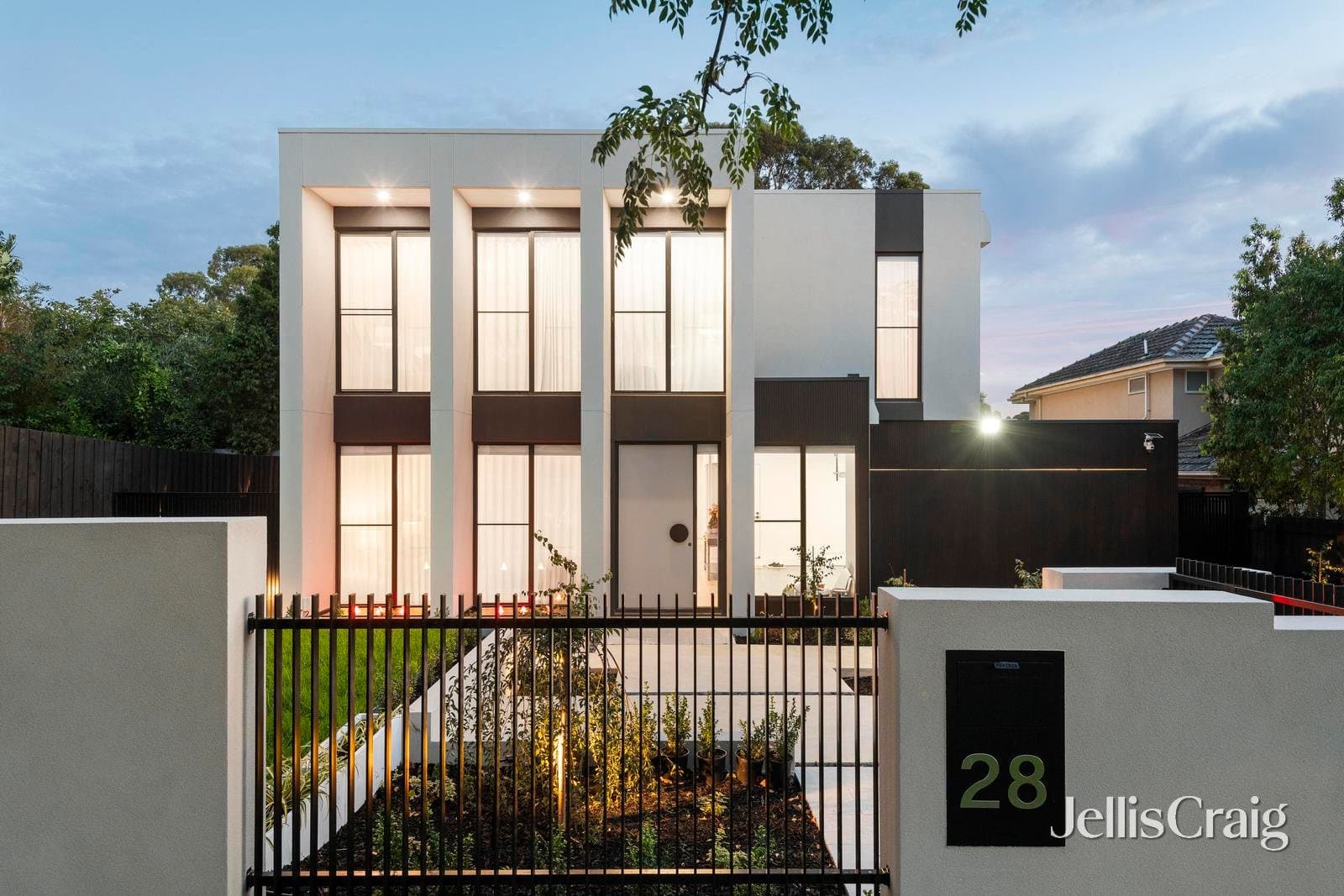 28 Airedale Avenue, Hawthorn East, Hawthorn East - Thumbnail 2