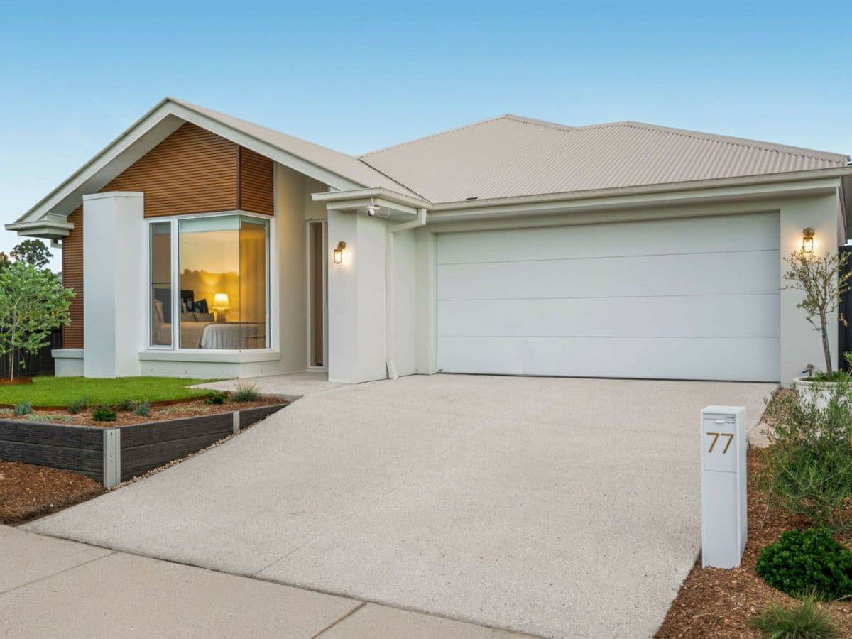 77 Tomaree Road, WHITE ROCK, White Rock - Image 1