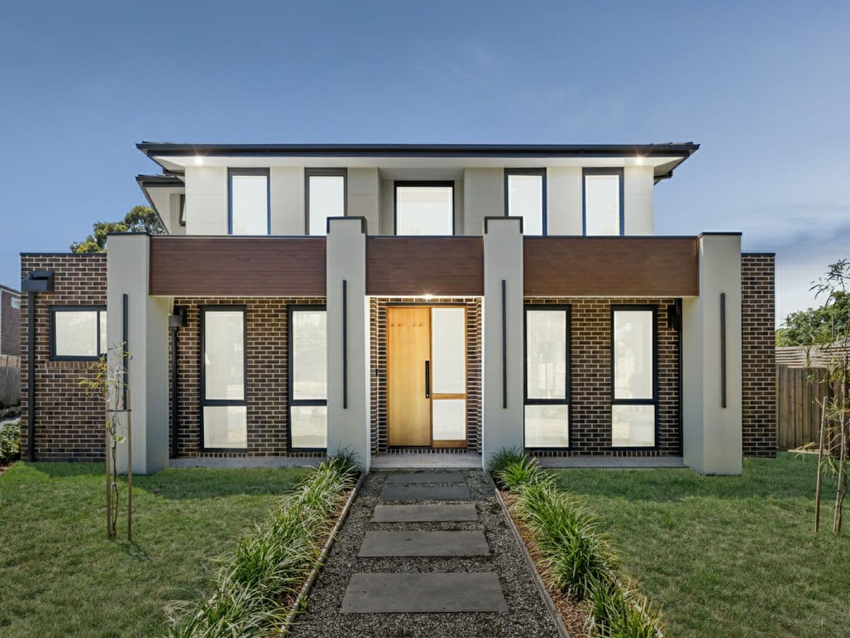 1/17 Elmhurst Road, BLACKBURN, Blackburn - Image 1
