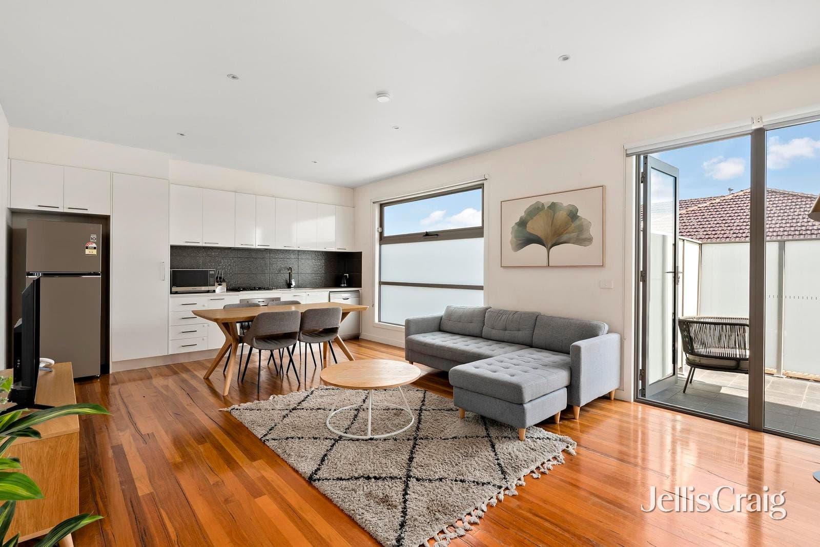 2/14 Sandown Road, Ascot Vale, Ascot Vale - Thumbnail 2