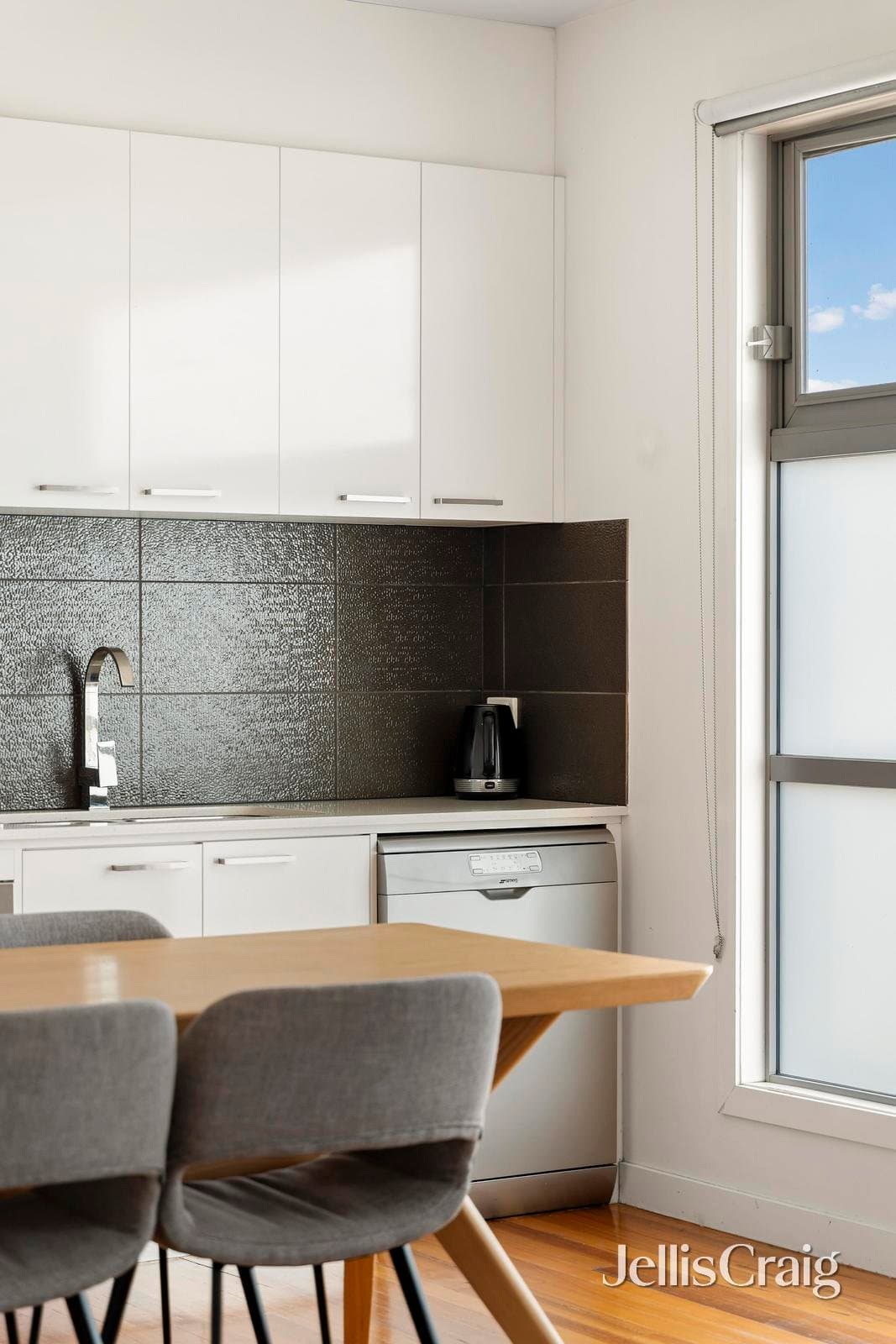 2/14 Sandown Road, Ascot Vale, Ascot Vale - Thumbnail 5