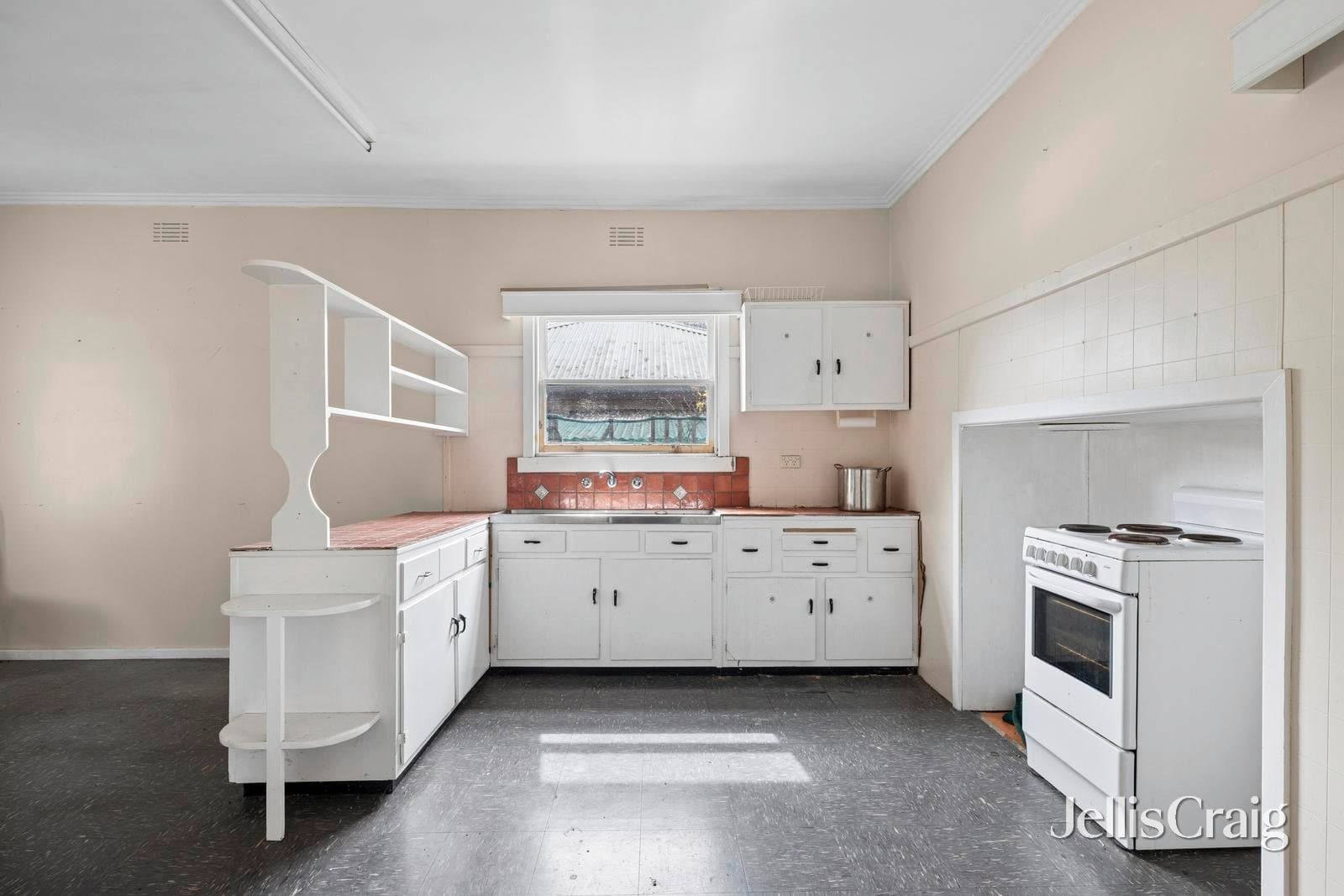 12 Collier Street, Woodend, Woodend - Thumbnail 7