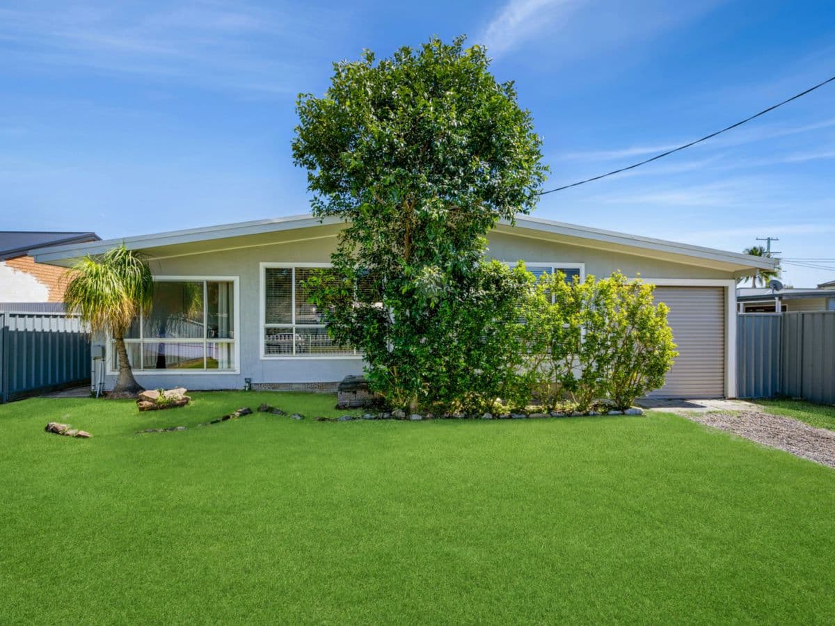 14 & 14a Fran Avenue, BERKELEY VALE, Berkeley Vale - Image 1