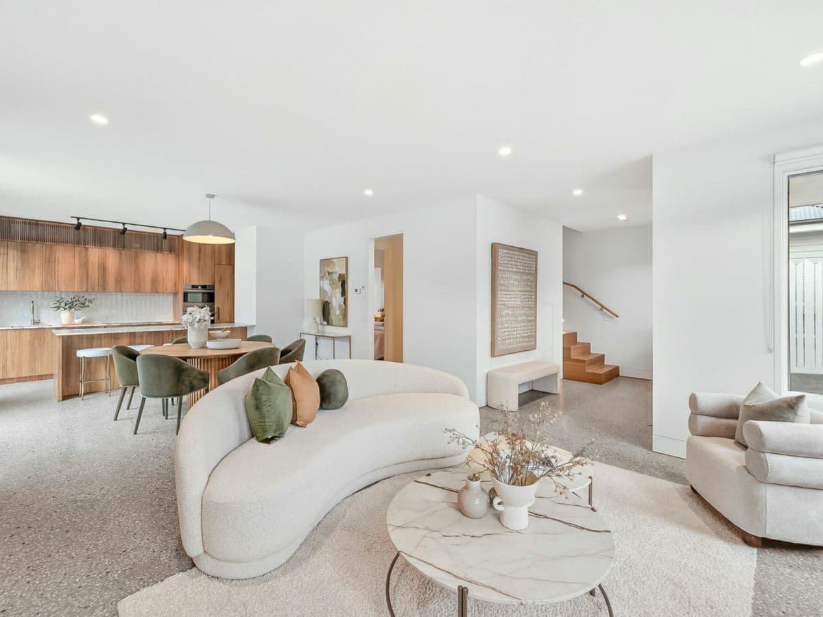51 Nicholas Street, NEWTOWN, Newtown - Thumbnail 3