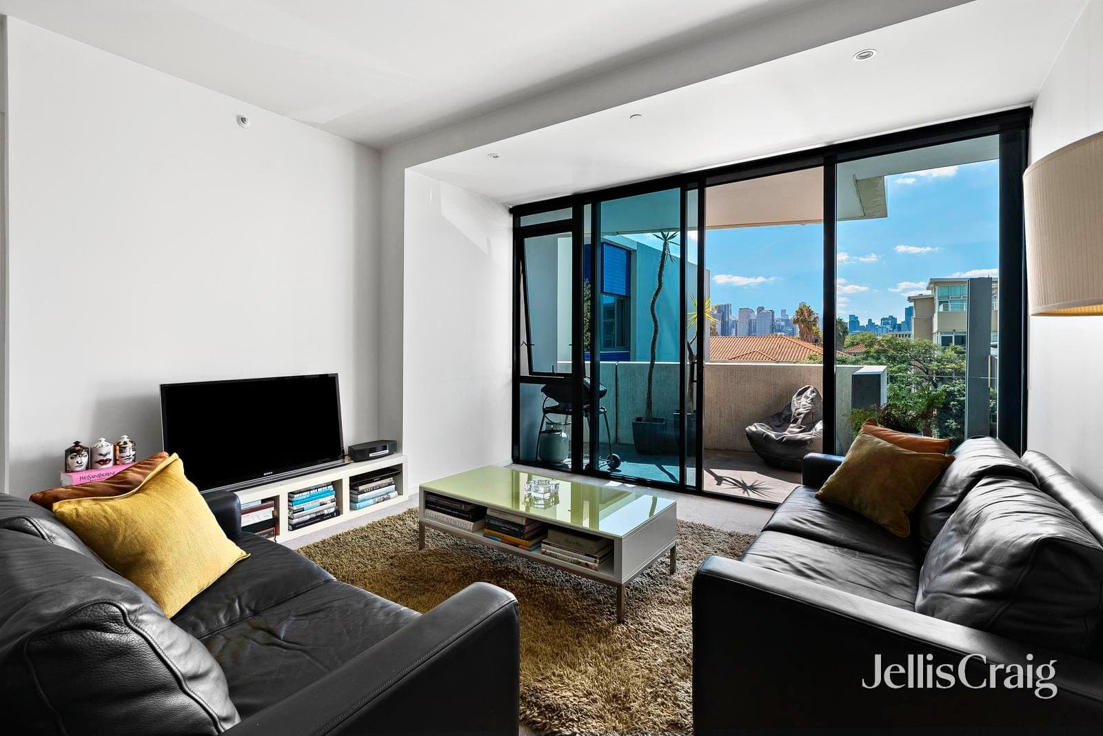 38/95 Rouse Street, Port Melbourne, Port Melbourne - Thumbnail 2