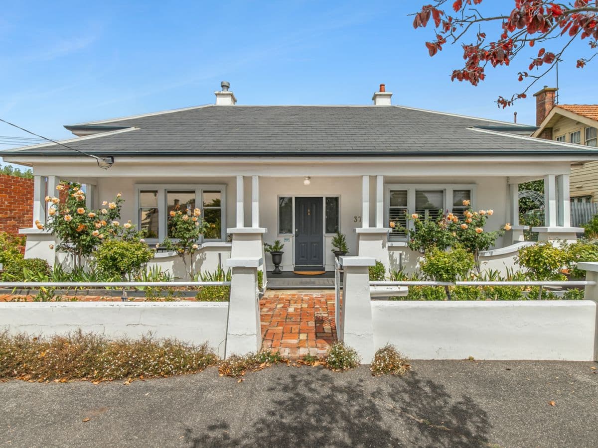 370 Ryrie Street, GEELONG, Geelong - Image 1